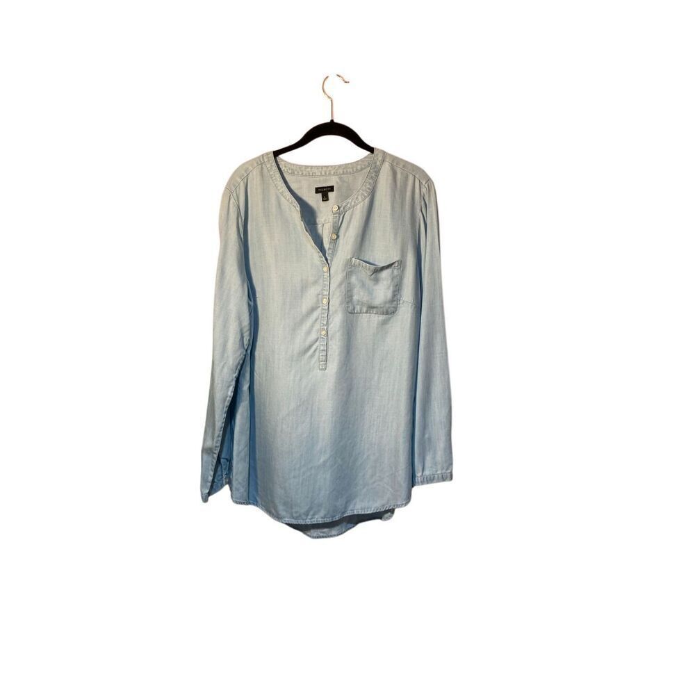 Talbots women’s blue camp shirt, long sleeve size large